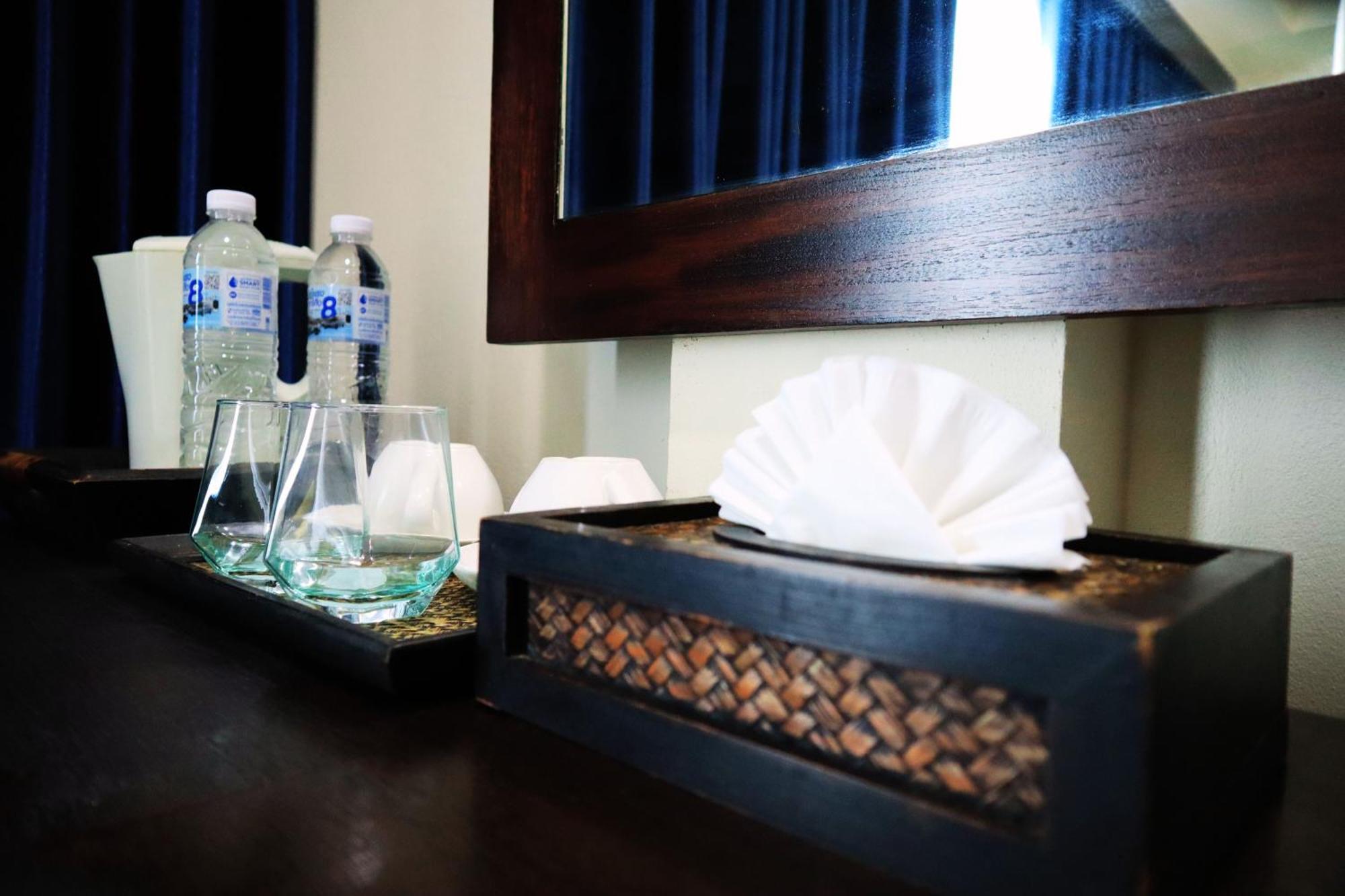 Harmony Patong Hotel Bagian luar foto
