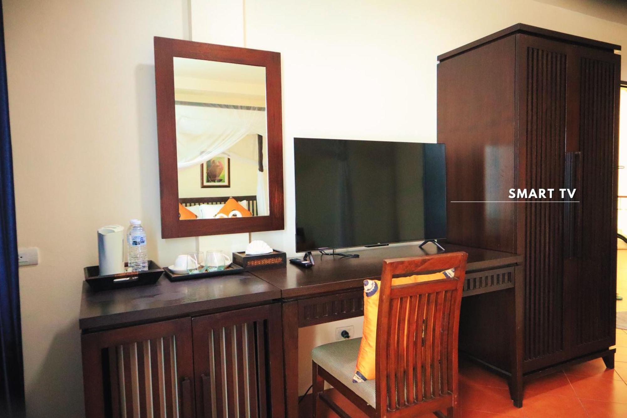 Harmony Patong Hotel Bagian luar foto